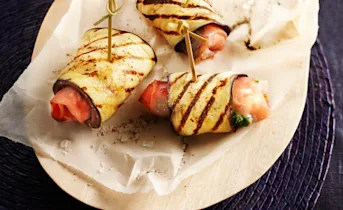 Auberginerolletjes met ham en mozzarella