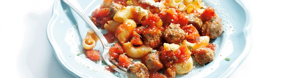 Pasta met `saucijzen-saus`