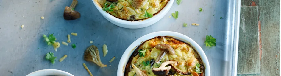 Paddenstoelenterrine met kaas en amandel