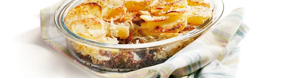 Gegratineerde zuurkoolschotel met gehakt