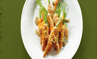 Geglaceerde wortel met honing en citroen