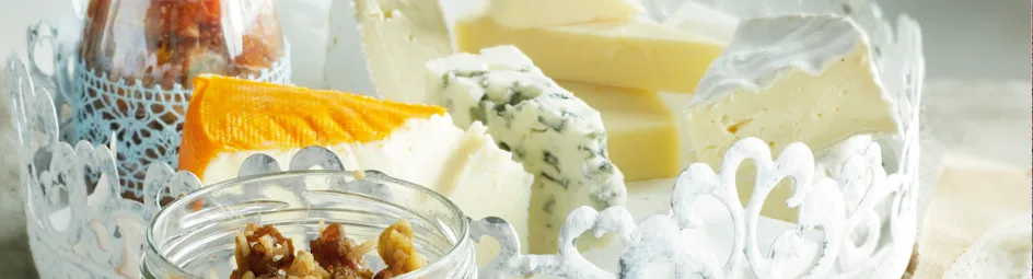 Franse kaas met dadel-notentapenade en vijgenchutney