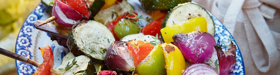 Mediterrane courgette-paprikaspiesjes