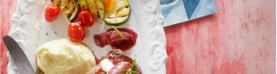 Biefstuk met blauwe kaas en sjalotten-portsaus