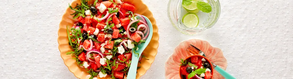 Watermeloensalade met feta en olijven