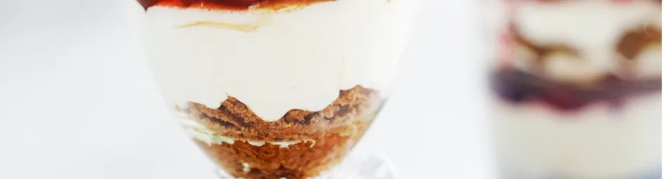 Bosvruchtentiramisu met speculaas