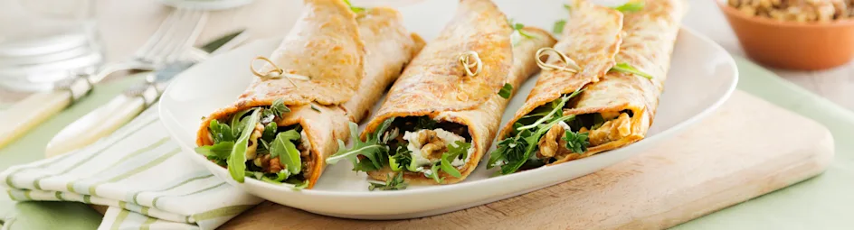 Pannenkoekwrap met geitenkaas, walnoten en honing