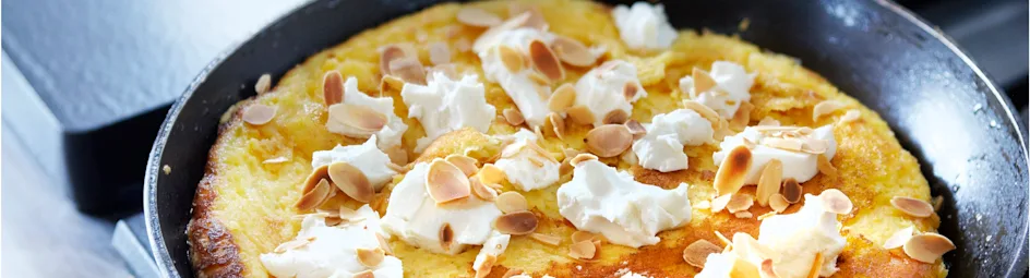 Zoete honingomelet met geitenkaas