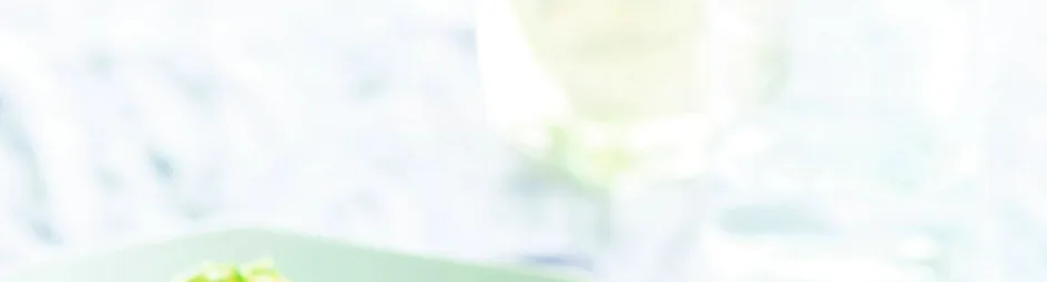 Witte asperges met rauwe ham, ei en nieuwe aardappelen