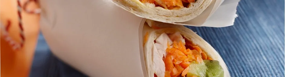 Tortilla met kipsalade