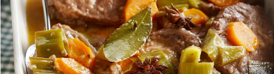 Sukade met bokbier uit de oven