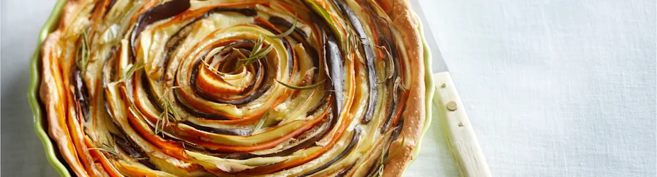 Spiraaltaart met wortel, pastinaak en aubergine
