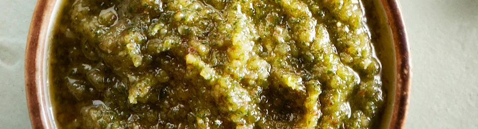 Rucolapesto met radijs en tomaat