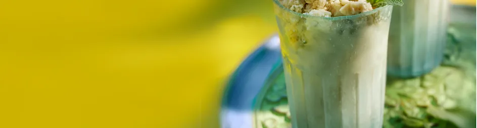 Kokosgranita met limoen en munt