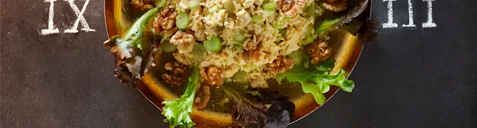 Kipsalade met noten en druiven