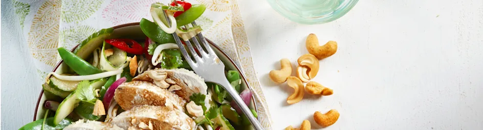 Gestoomde kipfilet met sesamdressing