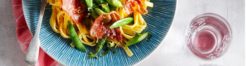 Citroenpasta met groene groenten