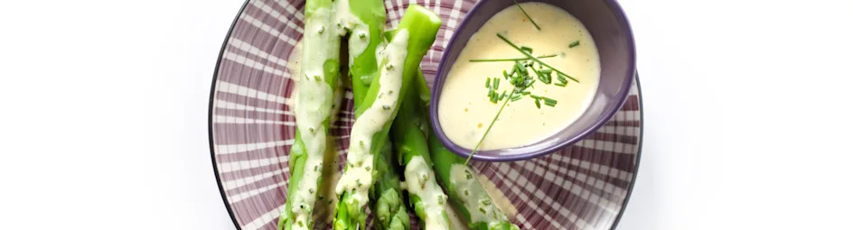 Asperges met sinaasappel-bieslooksaus