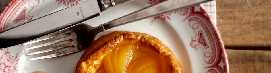 Abrikozentaartje met custardsaus