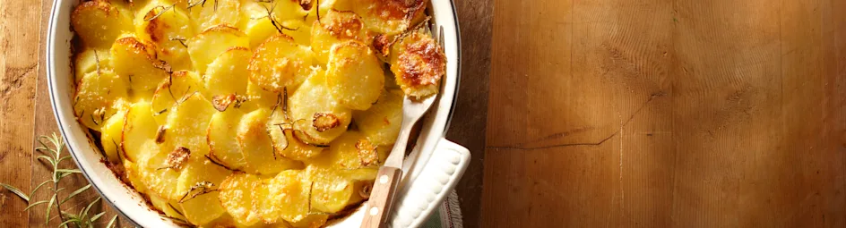 Aardappeltaart met rozemarijn en knoflook