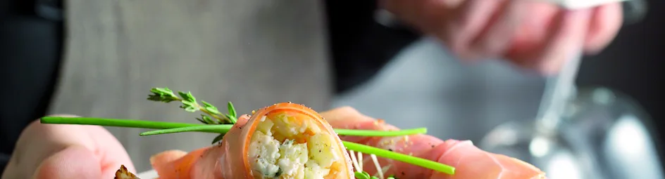 Rauwe ham met appel en geitenkaas