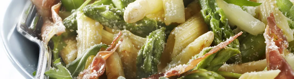 Penne met asperges en parmaham