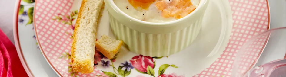 Oeuf en cocotte met zalm
