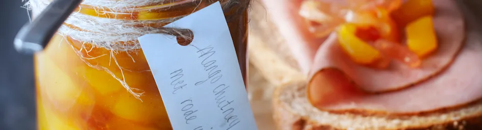 Mangochutney met rode ui