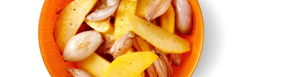 Geroosterde koolraap met sjalotten uit de oven