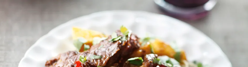 Oosterse kippenlevertjes met ananas