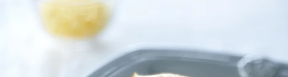 Pannenkoek gevuld met spek en appel