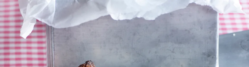 Vruchtenmueslirotsjes met witte chocolade