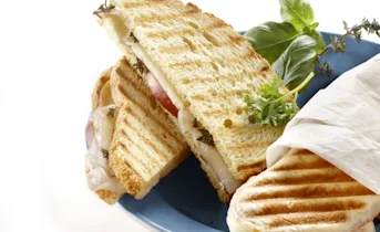 Tosti brie en bosvruchten