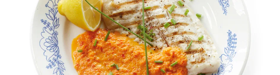 Geroosterde tilapia met paprikasaus
