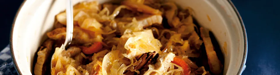 Zuurkoolschotel met sjalotjes