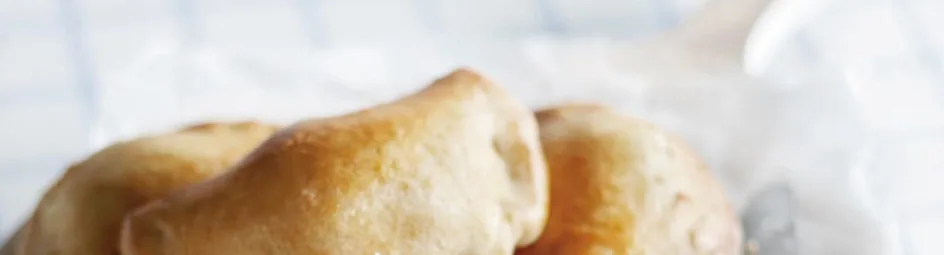 Empanada's gevuld met geitenfeta en ricotta