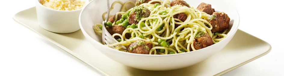Spaghetti met pestoballetjes
