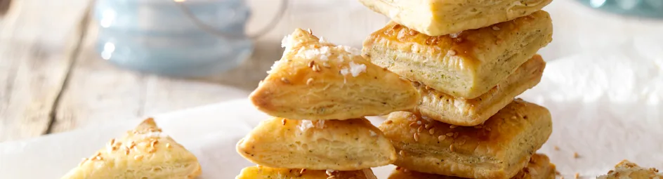 Zoute biscuits met sesam en oregano