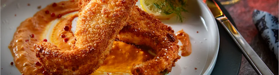 Gepaneerde zalm met pepersaus