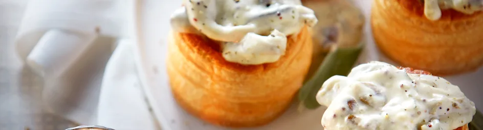 Pasteitje met paddenstoelen, mosterd en salie