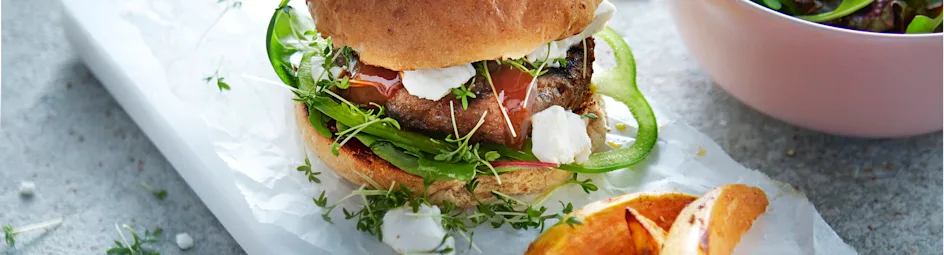Hamburgers met geitenkaas en zoete aardappelpartjes