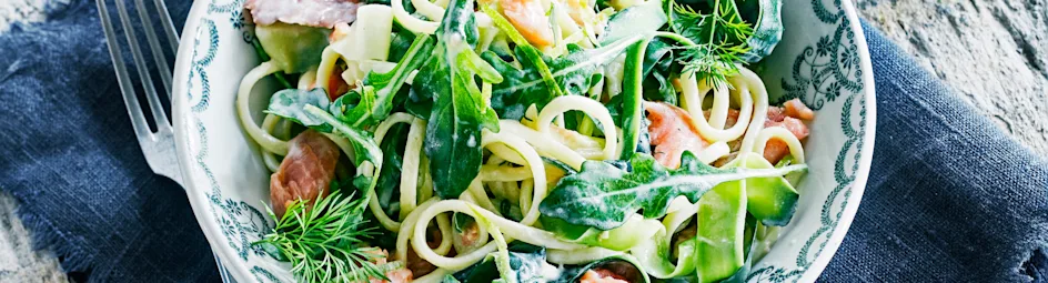 Linguine met courgette, zalm en citroen