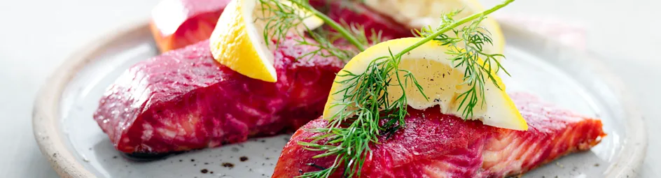 Zalm in bietenmarinade