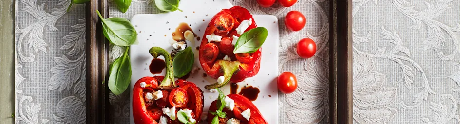 Salade van gegrilde paprika met geitenkaas