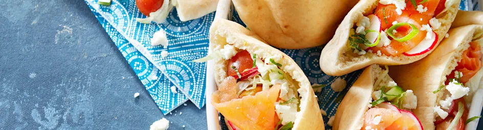 Pita 'fattoush' met gerookte zalm