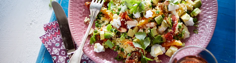 Couscoussalade met avocado en abrikozen