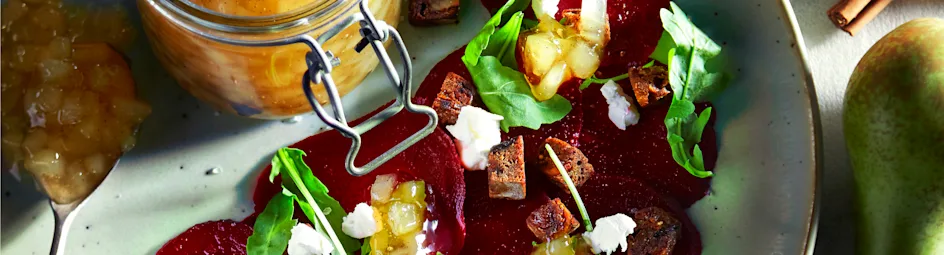 Kerstjam met peer, vanille, kaneel en anijs