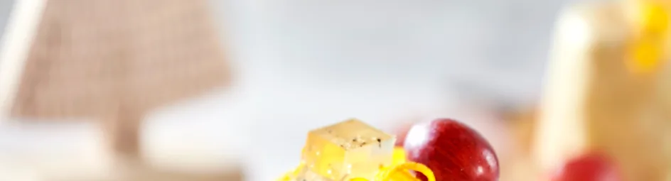 Mousse van brie met cranberry-portsaus