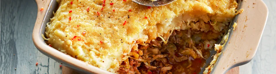 Knolselderij-spitskoolschotel met pittig gehakt