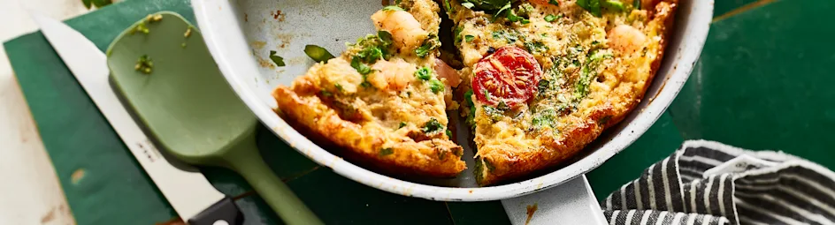 Frittata met groene asperges en garnalen